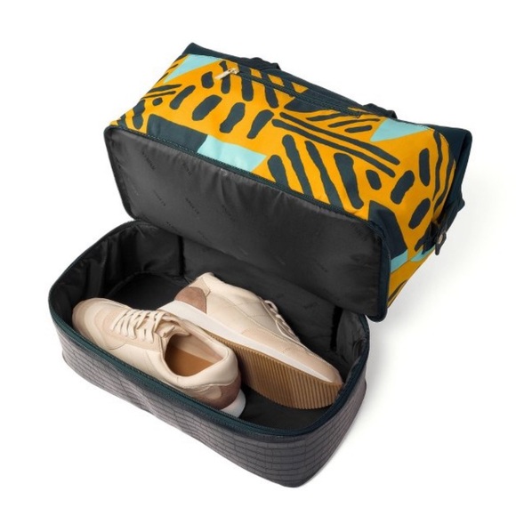 Weekender Bag - Picture 3 of 7